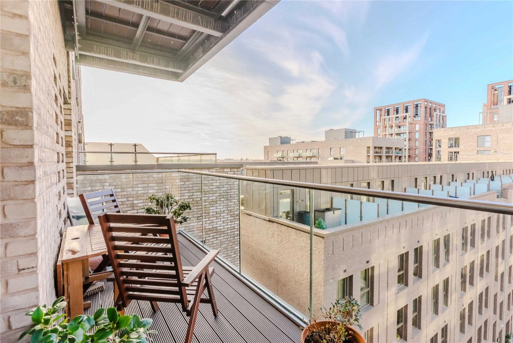 1 bedroom apartments/flats for sale in Shipbuilding Way, Upton Park - E13 view 2