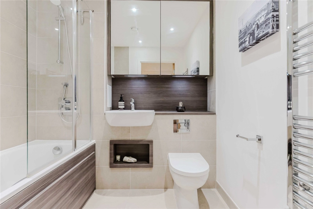 1 bedroom apartments/flats for sale in Shipbuilding Way, Upton Park - E13 view 21