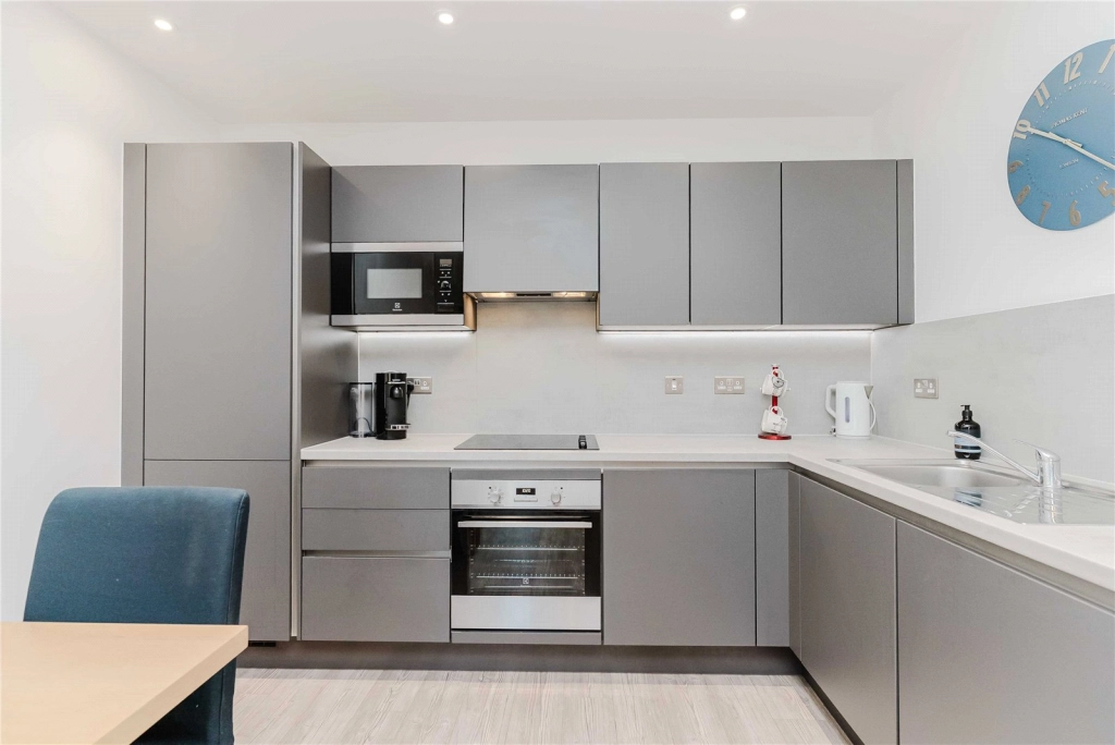 1 bedroom apartments/flats for sale in Shipbuilding Way, Upton Park - E13 view 8