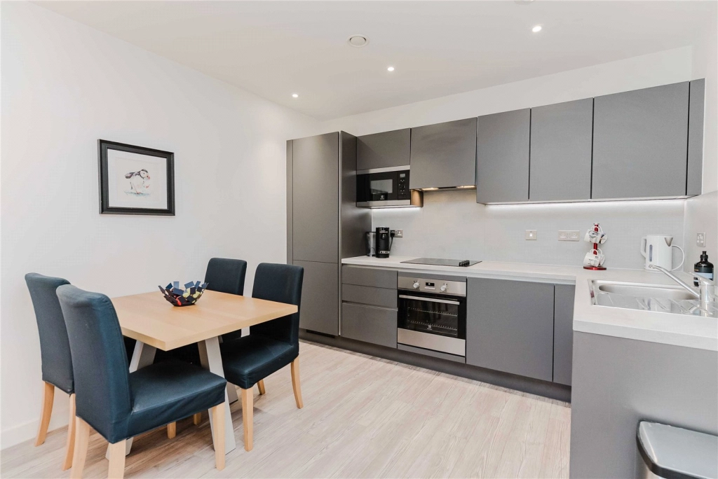 1 bedroom apartments/flats for sale in Shipbuilding Way, Upton Park - E13 view 10