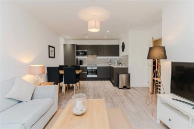 Shipbuilding Way, Upton Park - E13 view 13