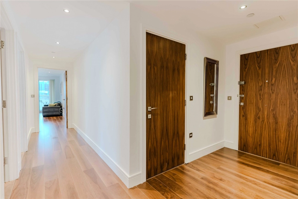 3 bedrooms apartments/flats for sale in Lincoln Plaza, South Quay - E14 view 13