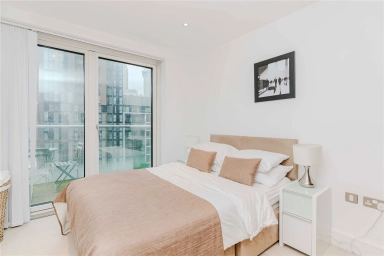 Lincoln Plaza, South Quay - E14 view 18