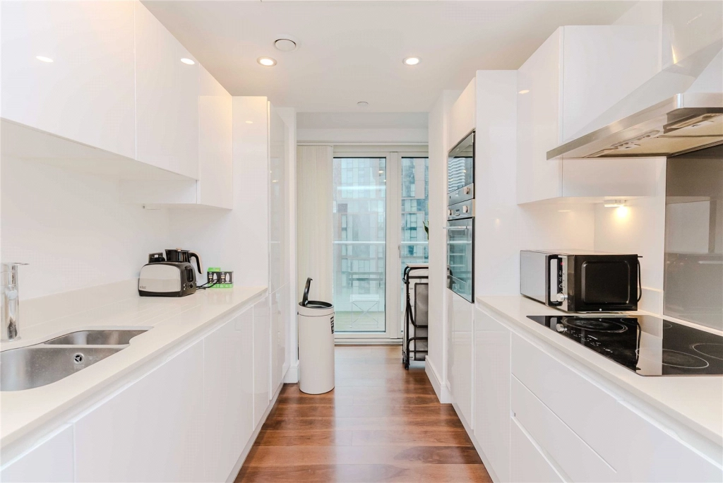 3 bedrooms apartments/flats for sale in Lincoln Plaza, South Quay - E14 view 12