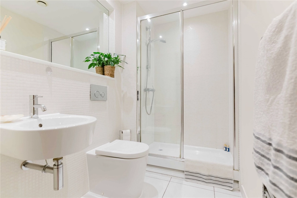 3 bedrooms apartments/flats for sale in Indescon Square, Canary Wharf - E14 view 31