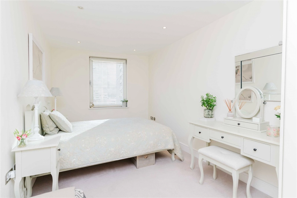 3 bedrooms apartments/flats for sale in Indescon Square, Canary Wharf - E14 view 26