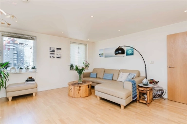 Indescon Square, Canary Wharf - E14 view 16