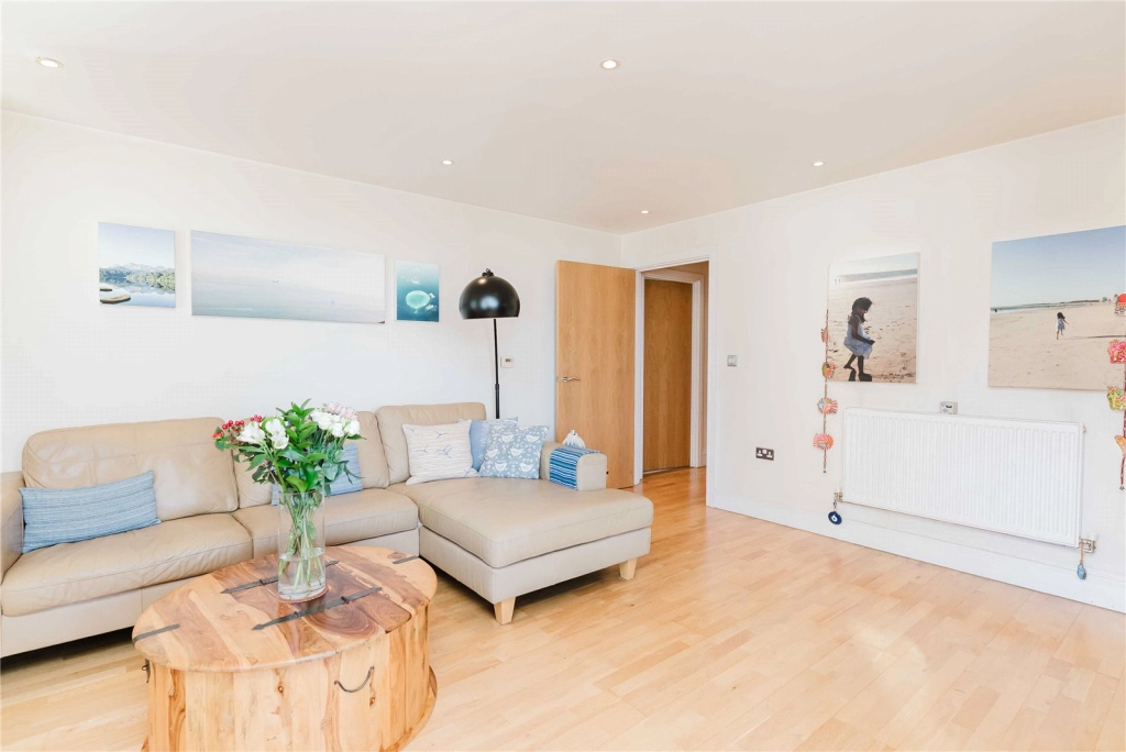 3 bedrooms apartments/flats for sale in Indescon Square, Canary Wharf - E14 view 3