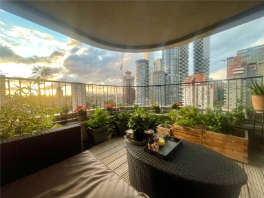 Indescon Square, Canary Wharf - E14 view 1