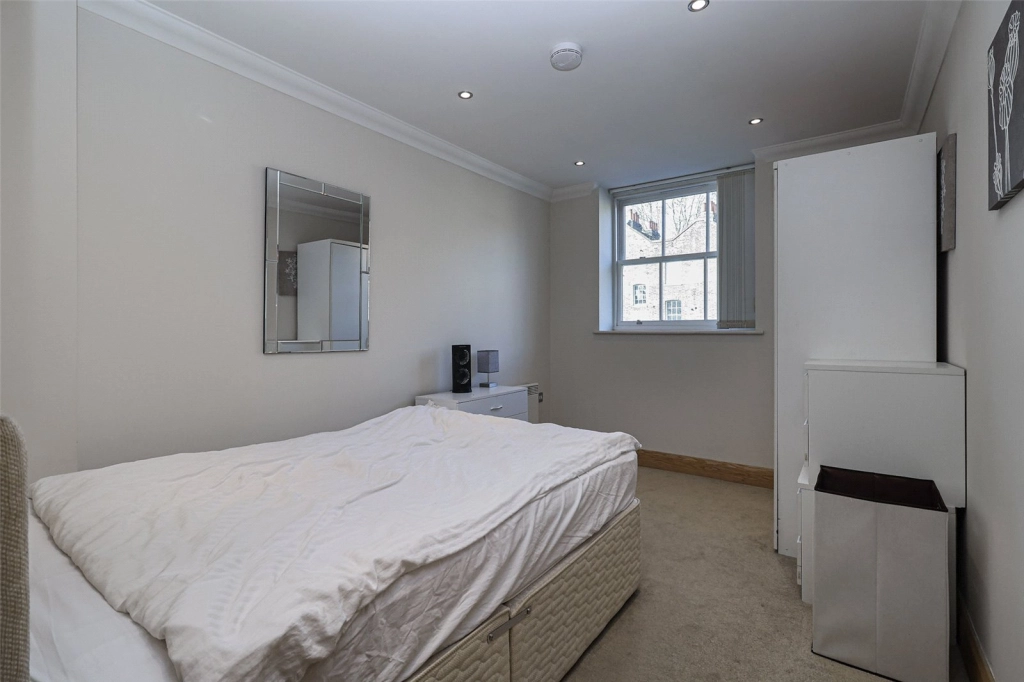 3 bedrooms apartments/flats for sale in School Mews, Wapping - E1 view 5