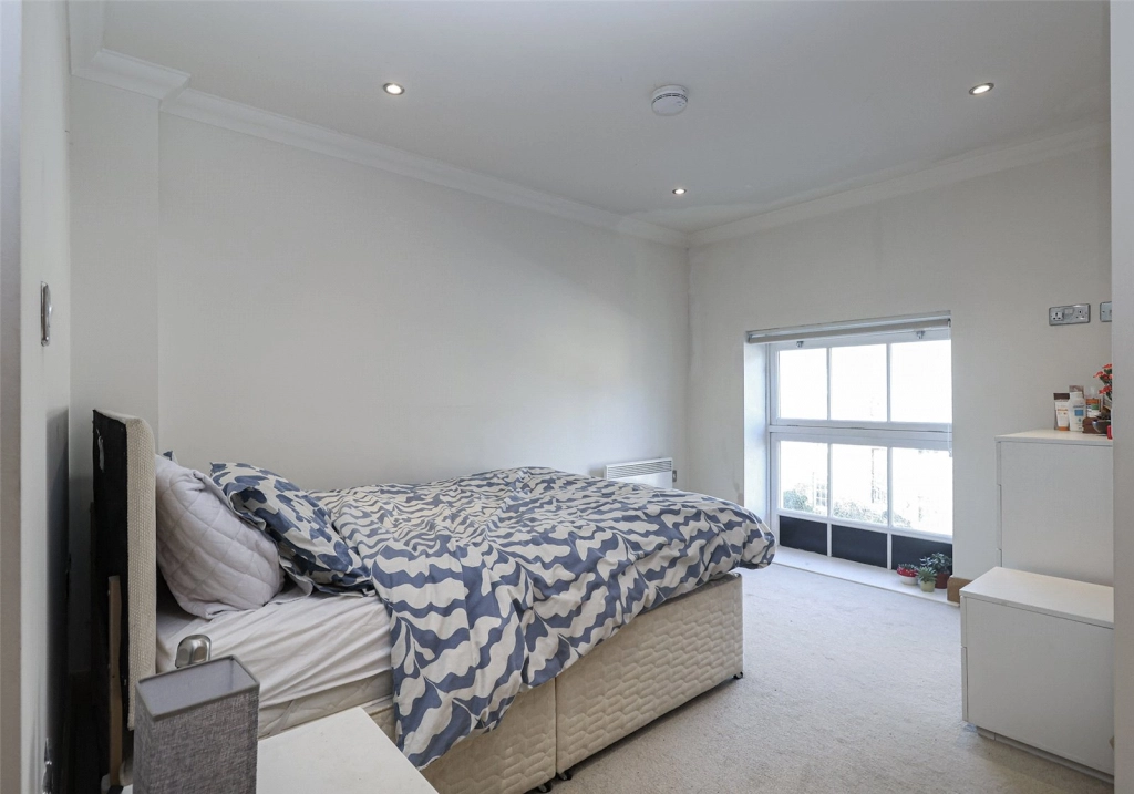 3 bedrooms apartments/flats for sale in School Mews, Wapping - E1 view 6
