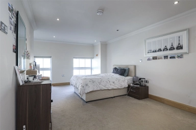 School Mews, Wapping - E1 view 7