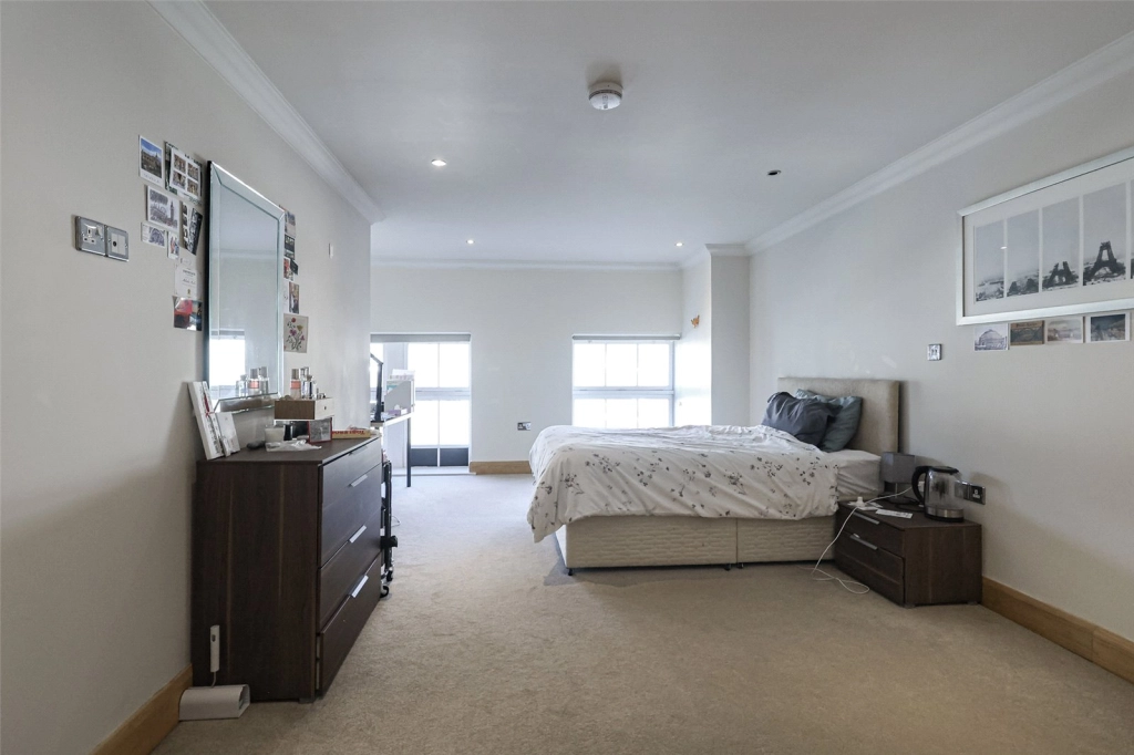 3 bedrooms apartments/flats for sale in School Mews, Wapping - E1 view 13