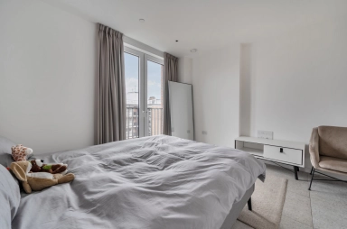 Sidney Street, Whitechapel - E1 view 11