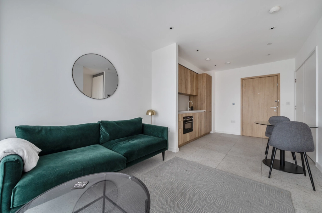 1 bedroom apartments/flats for sale in Sidney Street, Whitechapel - E1 view 3
