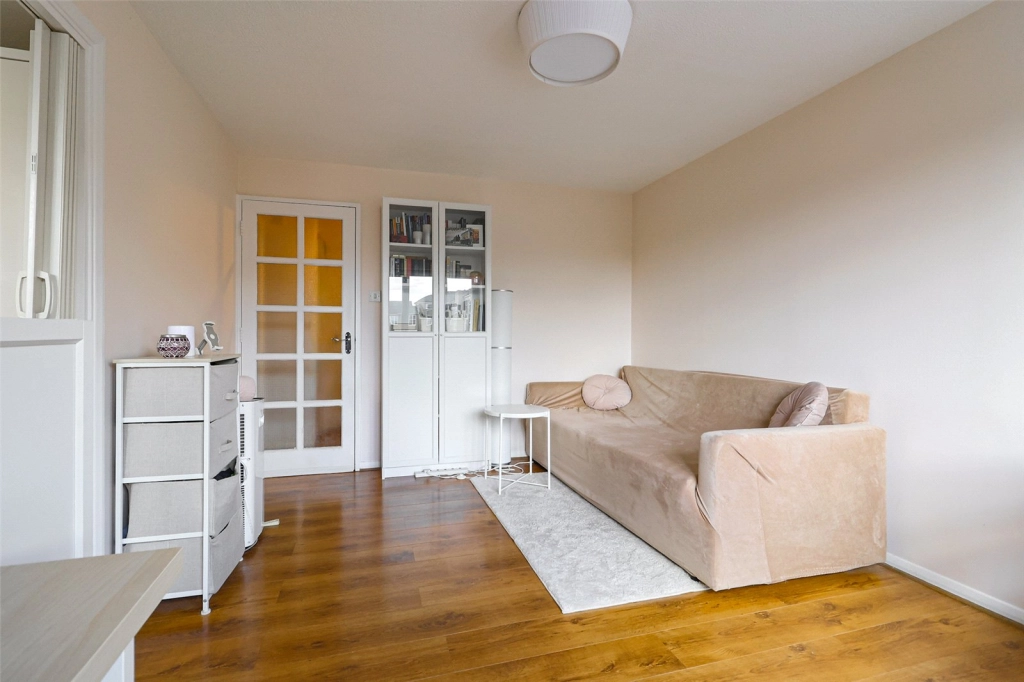 1 bedroom apartments/flats for sale in Ringwood Gardens, Mudchute - E14 view 11