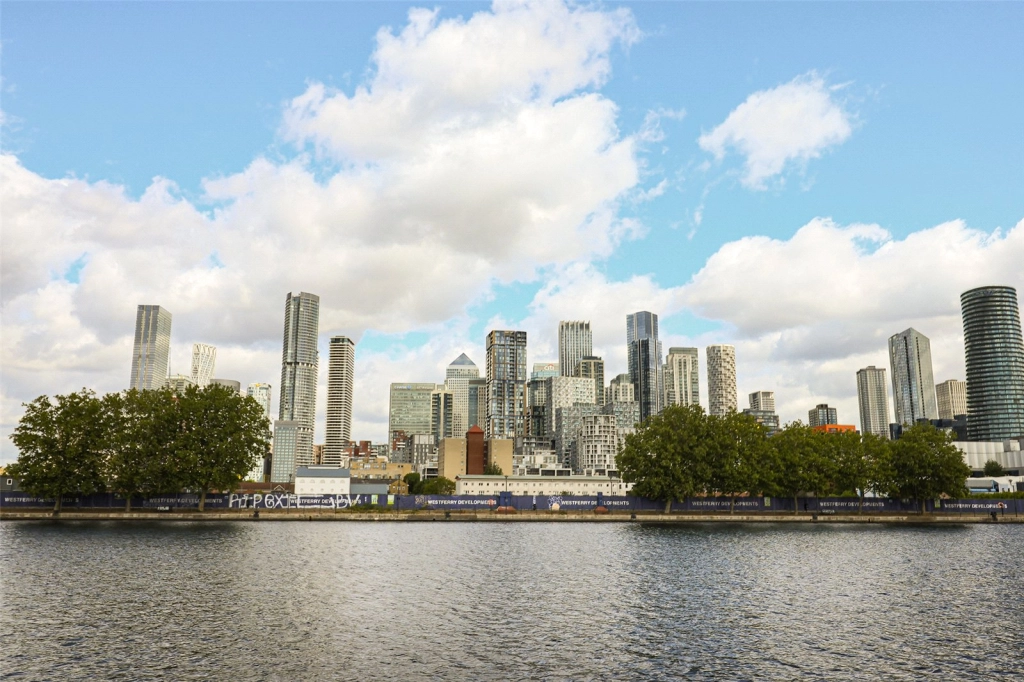 1 bedroom apartments/flats for sale in Ringwood Gardens, Mudchute - E14 view 22