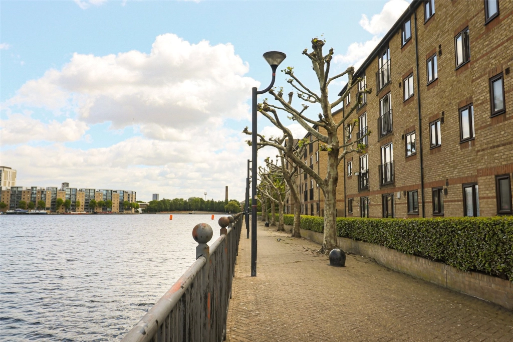 1 bedroom apartments/flats for sale in Ringwood Gardens, Mudchute - E14 view 7