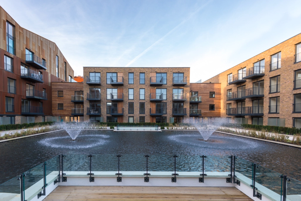 3 bedrooms apartments/flats for sale in Whiting Way, Surrey Quays - SE16 view 8
