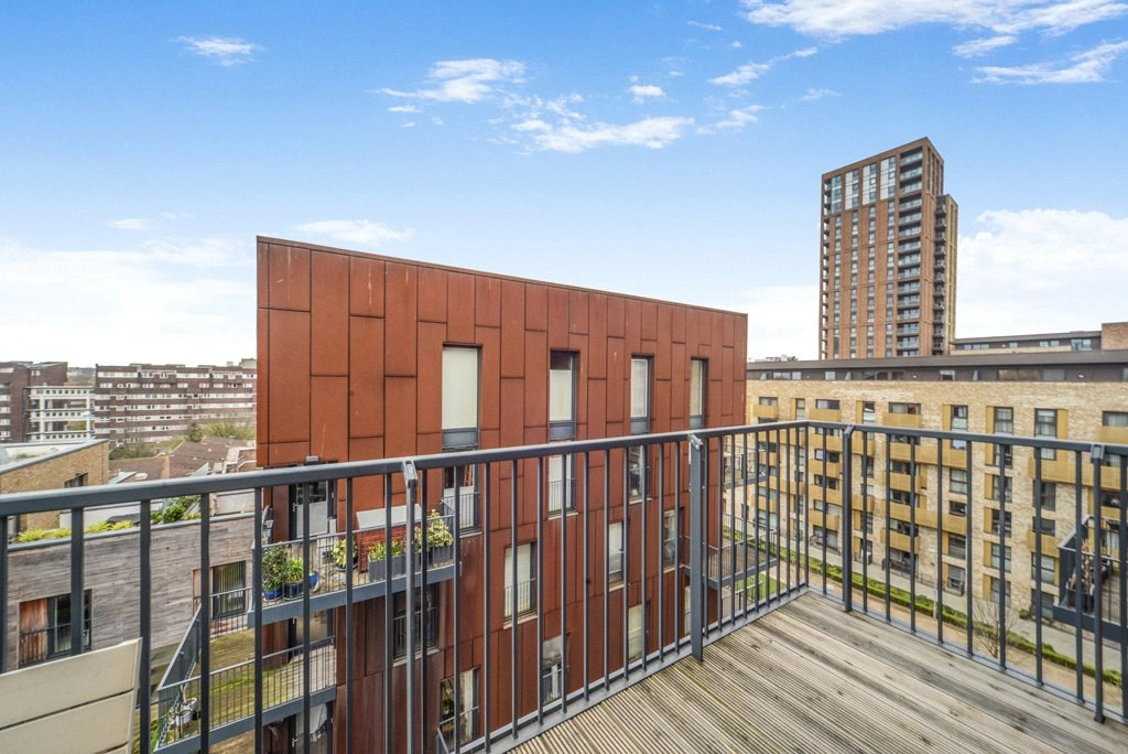 3 bedrooms apartments/flats for sale in Whiting Way, Surrey Quays - SE16 view 16