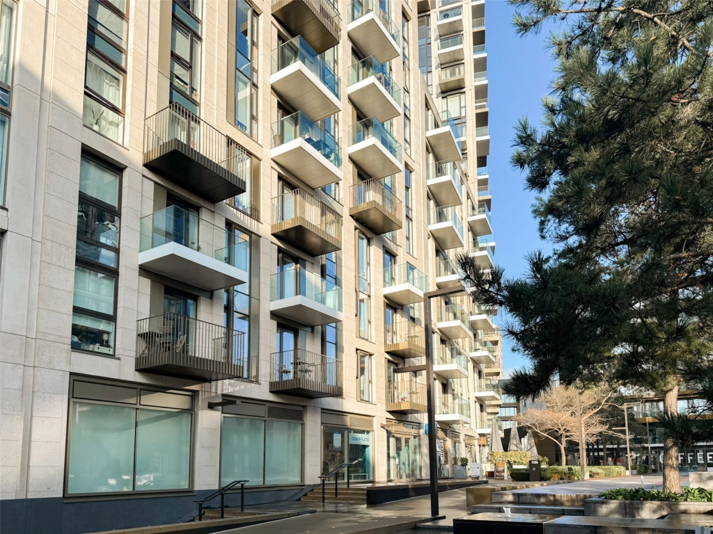 Studio apartments/flats for sale in Vaughan Way, Wapping - E1W view 13