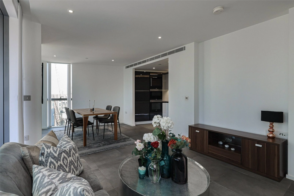 2 bedrooms apartments/flats for sale in Dollar Bay Place, South Quay - E14 view 8