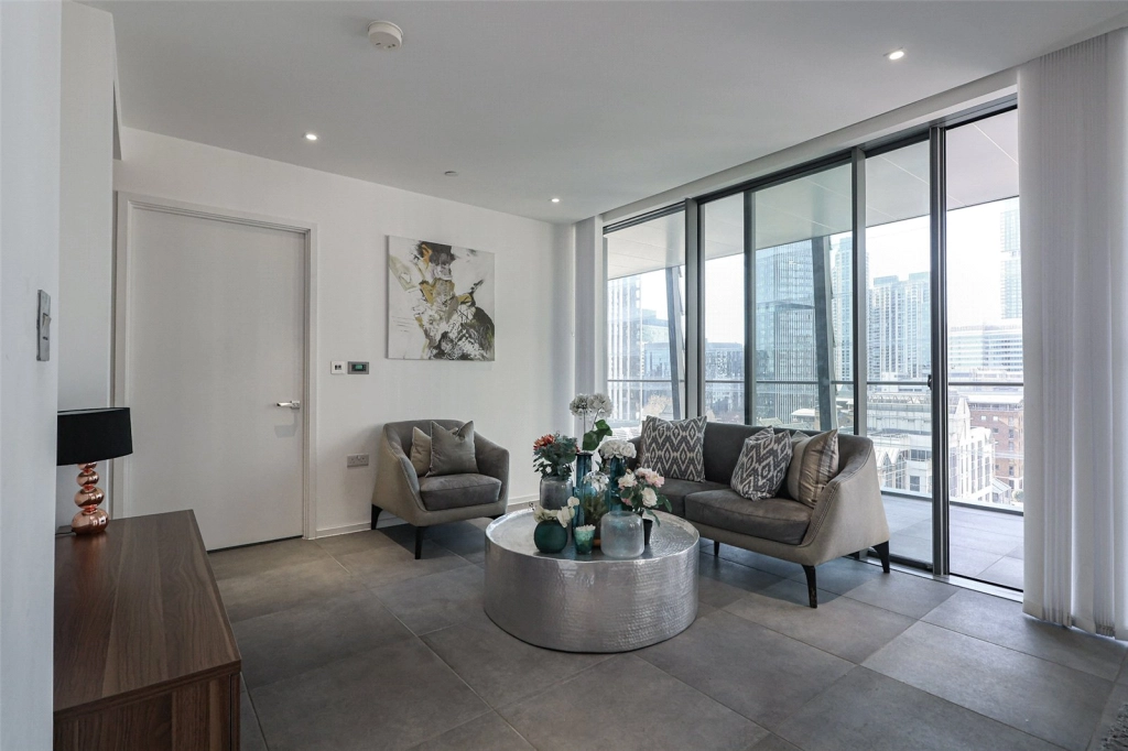 2 bedrooms apartments/flats for sale in Dollar Bay Place, South Quay - E14 view 2