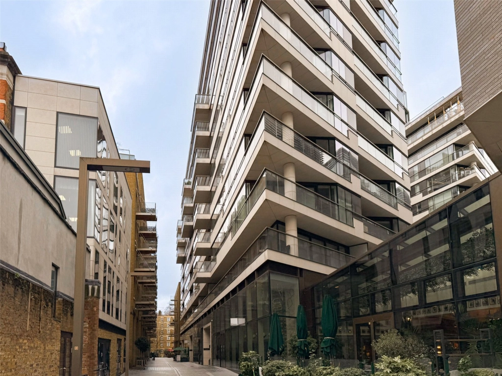 1 bedroom apartments/flats for sale in Duchess Walk, Southwark - SE1 view 15