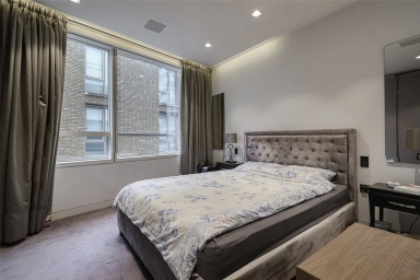 Duchess Walk, Southwark - SE1 view 6