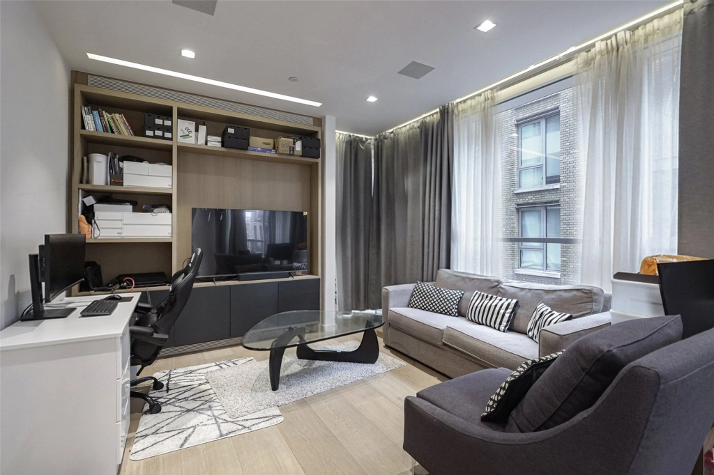 1 bedroom apartments/flats for sale in Duchess Walk, Southwark - SE1 view 4