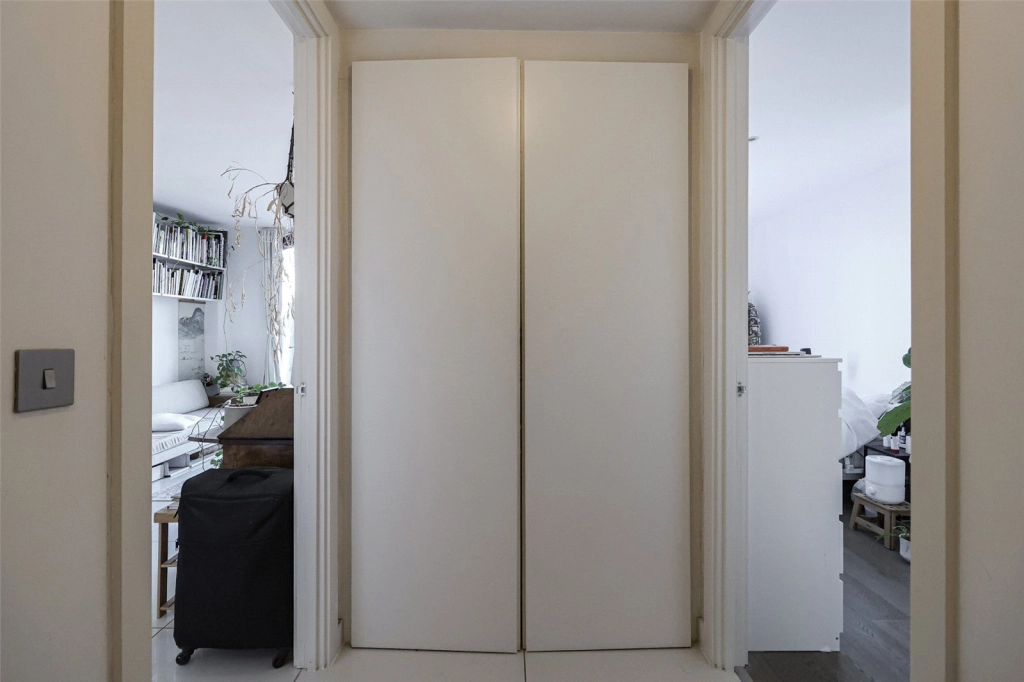 1 bedroom apartments/flats for sale in Richmond Road, London Fields - E8 view 14