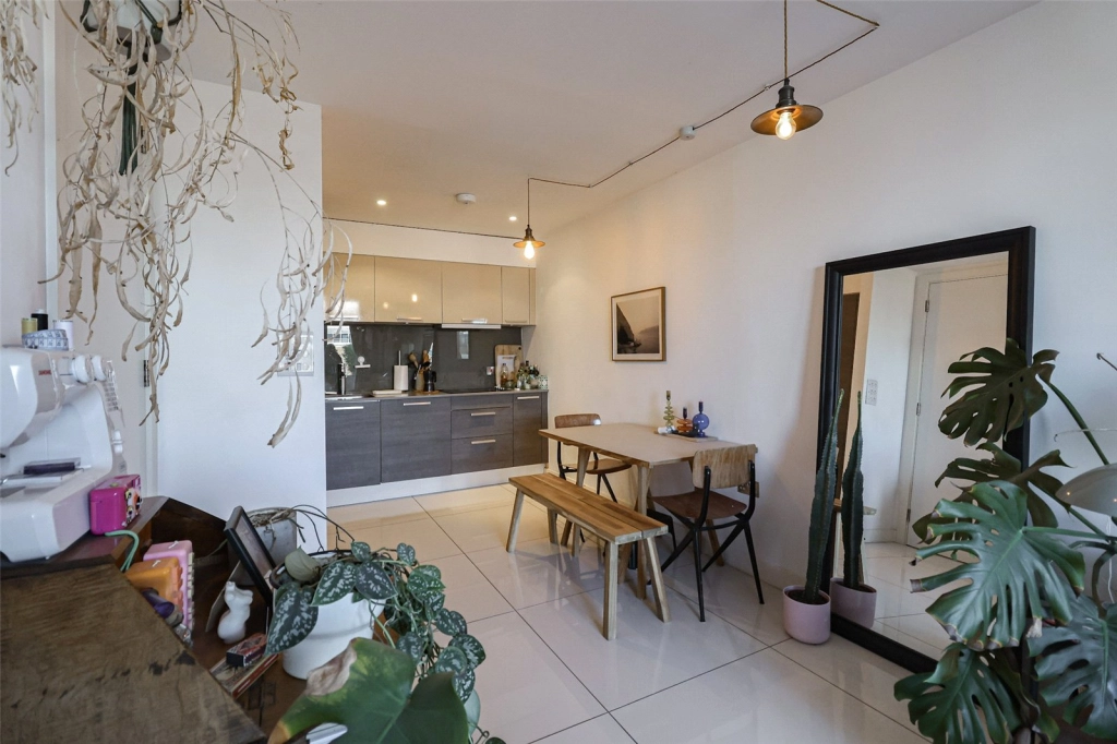 1 bedroom apartments/flats for sale in Richmond Road, London Fields - E8 view 12