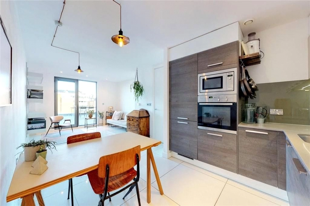 1 bedroom apartments/flats for sale in Richmond Road, London Fields - E8 view 4