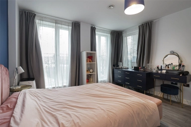 Ensign Street, Tower Hill - E1 view 13