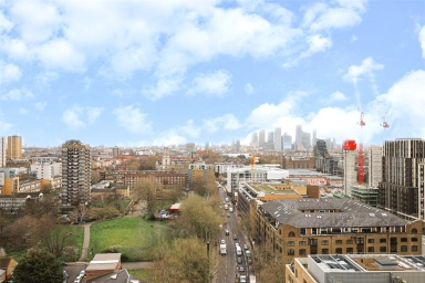Ensign Street, Tower Hill - E1 view 16