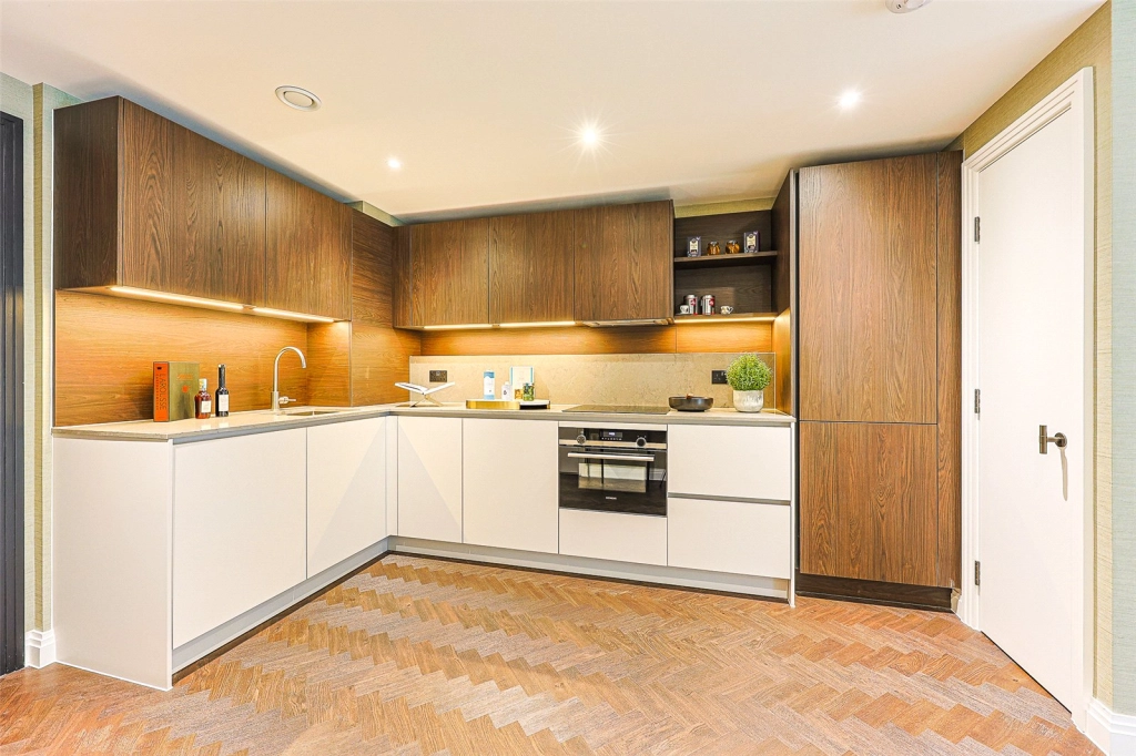 1 bedroom apartments/flats for sale in Eden Place, Royal Victoria - E16 view 4