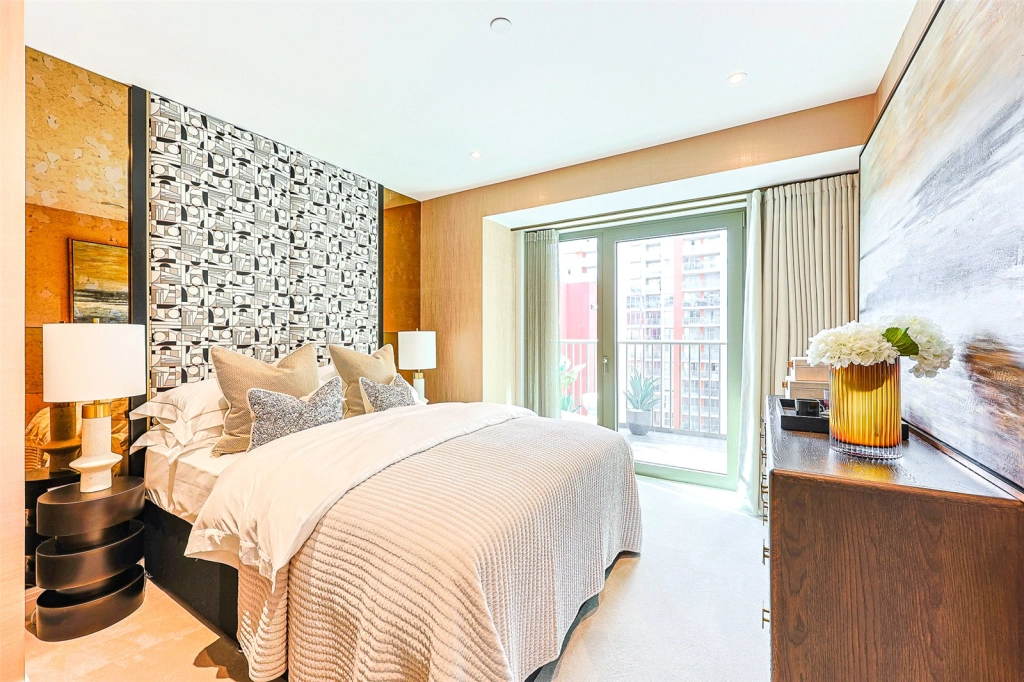 1 bedroom apartments/flats for sale in Eden Place, Royal Victoria - E16 view 5