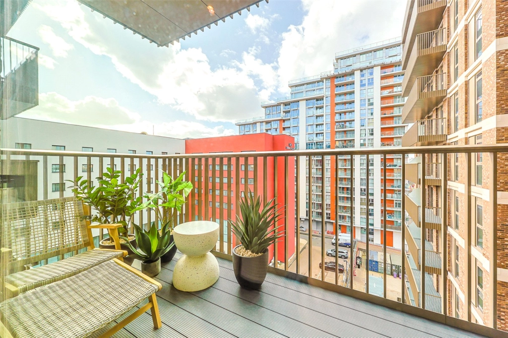 1 bedroom apartments/flats for sale in Eden Place, Royal Victoria - E16 view 7