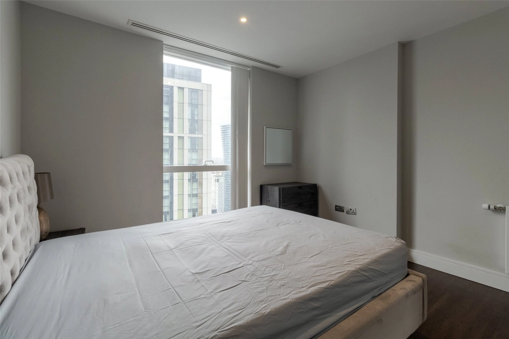 1 bedroom apartments/flats for sale in Harbour Way, South Quay - E14 view 19