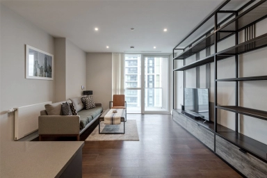 Harbour Way, South Quay - E14 view 9