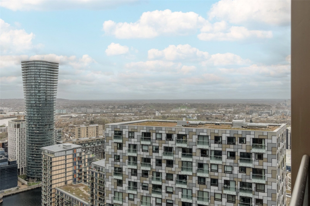 1 bedroom apartments/flats for sale in Harbour Way, South Quay - E14 view 21