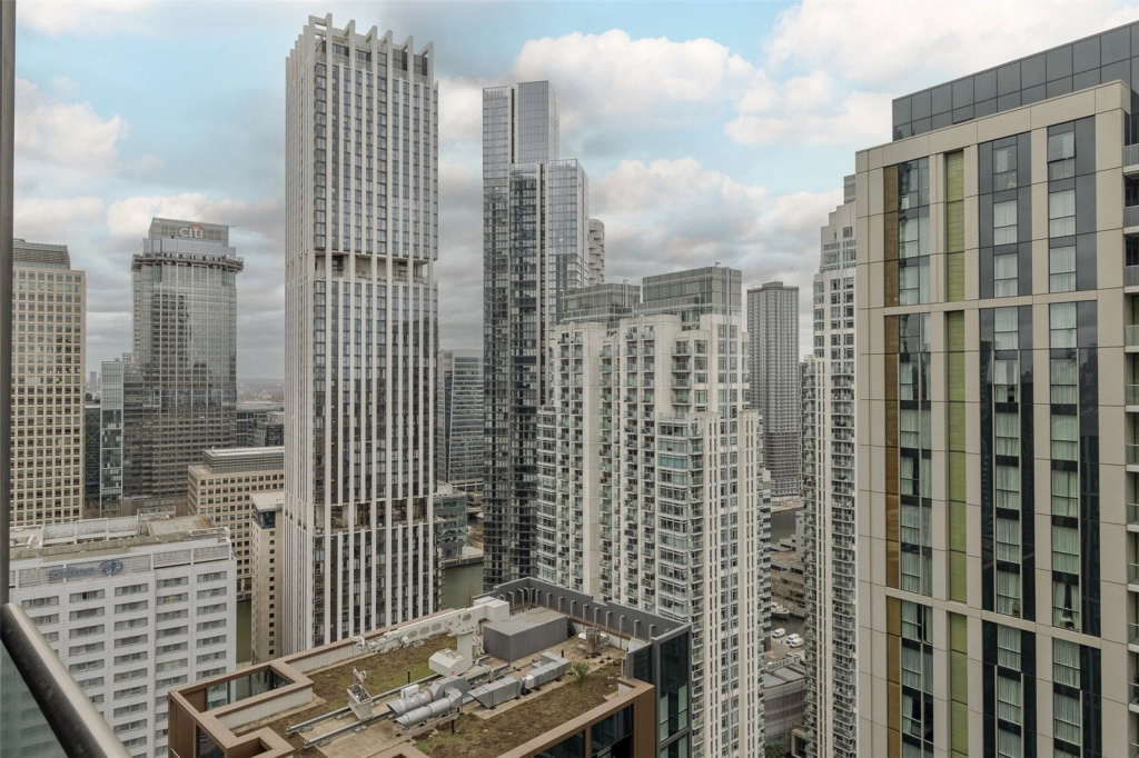 1 bedroom apartments/flats for sale in Harbour Way, South Quay - E14 view 20