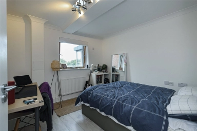 Commercial Road, Westferry - E14 view 5
