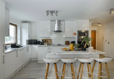 Commercial Road, Westferry - E14 view 12
