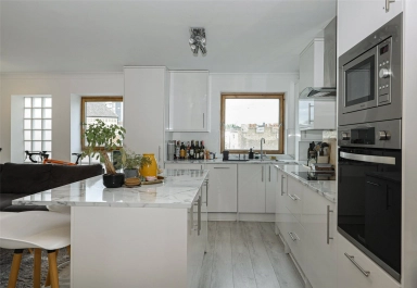 Commercial Road, Westferry - E14 view 13