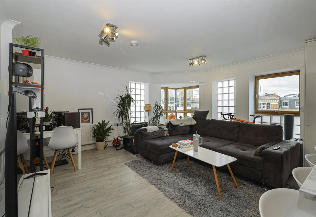2 bedrooms apartments/flats for sale in Commercial Road, Westferry - E14 view 2