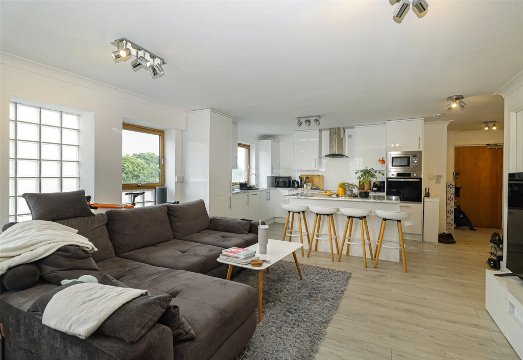 2 bedrooms apartments/flats for sale in Commercial Road, Westferry - E14 view 8