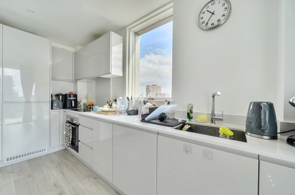 2 bedrooms apartments/flats for sale in Corsican Square, Bow - E3 view 3