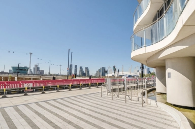 Tidal Basin Road, Royal Victoria - E16 view 11