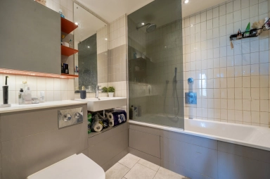 Tidal Basin Road, Royal Victoria - E16 view 6